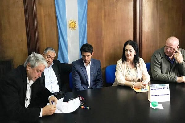 Paritarias para AZUL y MENDOZA