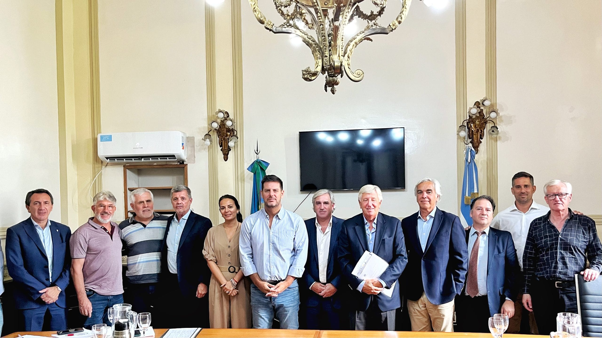 Reunión conjunta con representantes de los Hipódromos