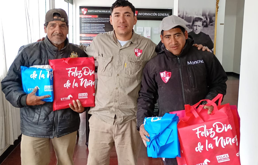 Carlos Felice y la UTTA, junto a los trabajadores y sus familias en el Día de la Niñez